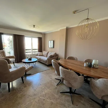Panoramicas إِستيبونا